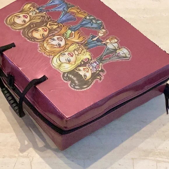 Bratz Dolls & Case & Clothes Lot Of 5 Doll Vintage Collectibles Collection Set - Picture 12 of 16